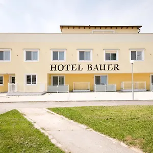 Bauer Hotel