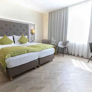 Reinisch - Near Vienna Airport Hotel