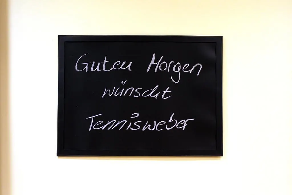 שווכאט Pension Tennisweber בית הארחה
